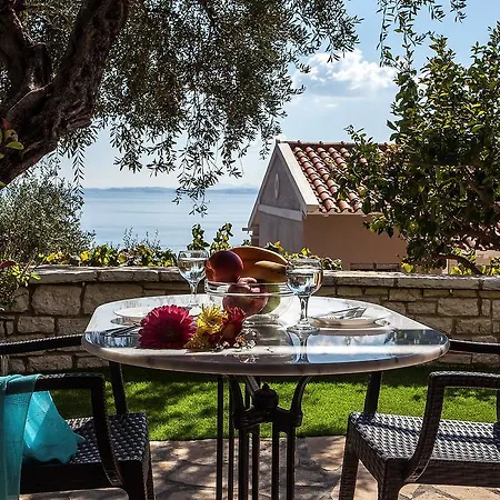 Hotel de apartamente Luxury 2*